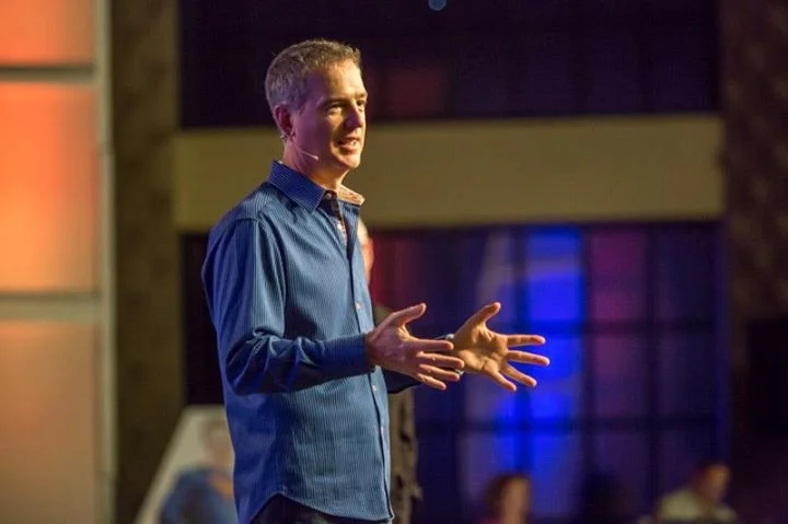 Jeff Walker, creator of Product Launch Formula, speaking on stage